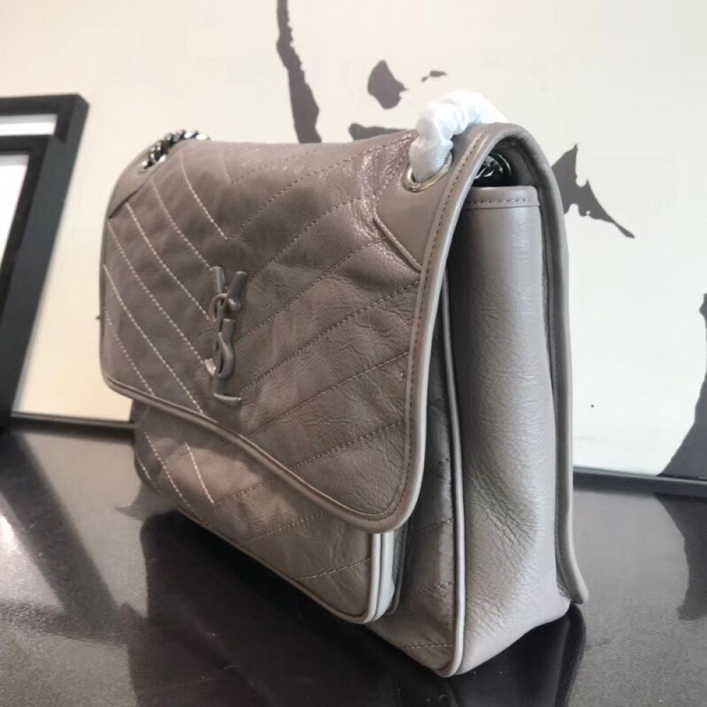 Saint Laurent Large Niki Chain Bag In Grey Crinkled Leather