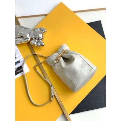 Saint Laurent Le Maillon Hook Bucket Bag In White Lambskin